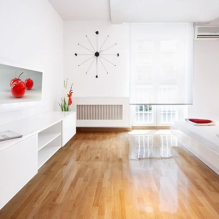 Downtown Belgrade Apartments - Cherry Ngoại thất bức ảnh